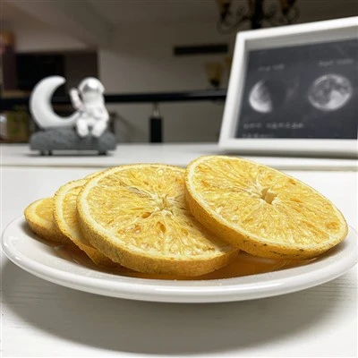 Frystørkede appelsinbiter